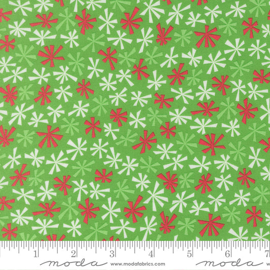 Snow Time - Tinsel Blenders Hollyleaf - 22507 12 by Me and My Sister Designs for Moda
