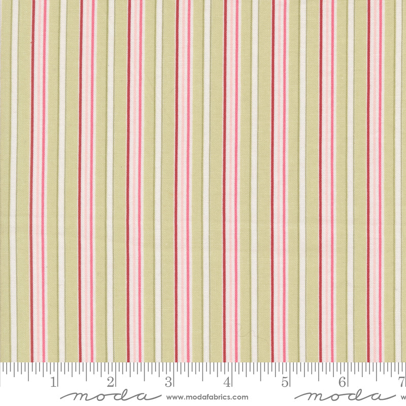 A Very Sweet Christmas Leaf 3066 13 by Bunny Hill Designs for Moda