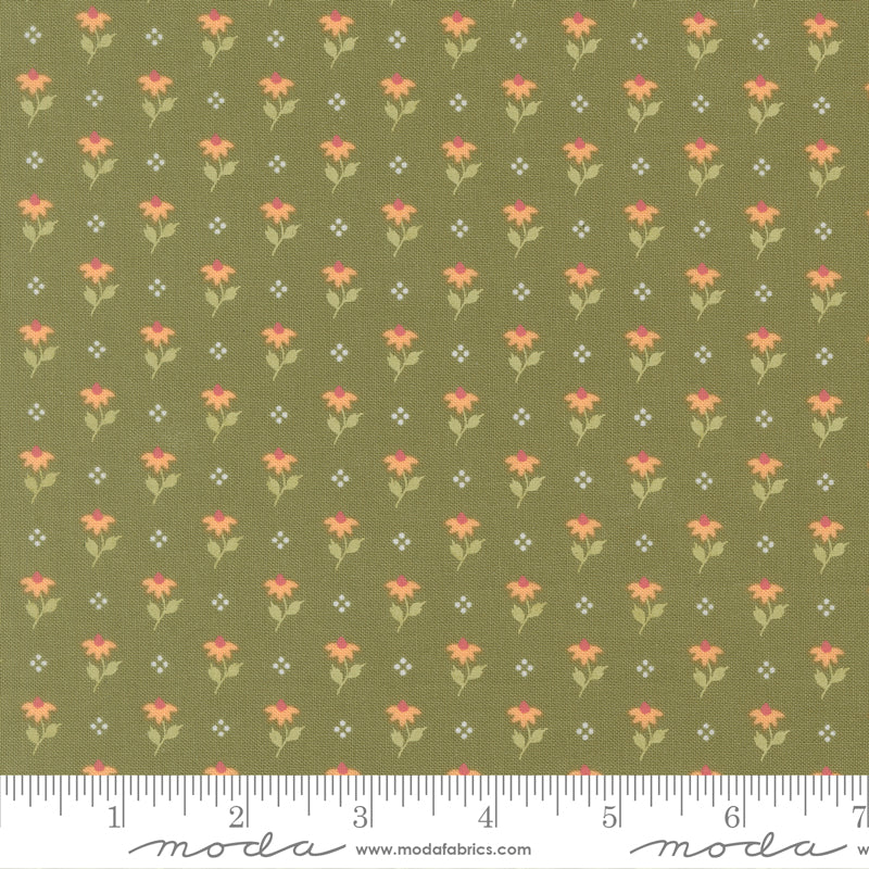 Wild Honey Bumbling Posies - Fern 5252 15 by Lella Boutique for Moda