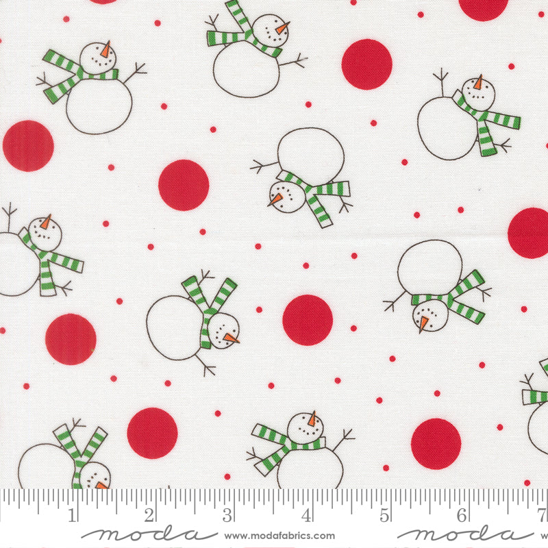 Snow Time - Tossed Snowman Winter White - 22501 11 by Me and My Sister Designs for Moda