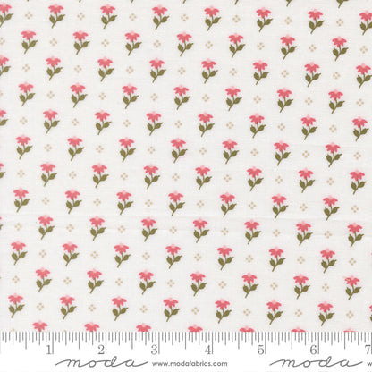 Wild Honey Bumbling Posies - Daisy 5252 11 by Lella Boutique for Moda