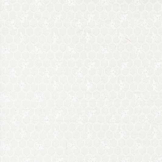 Wild Honey Honeycomb Novelty Bees Blender - Daisy White 5253 21 by Lella Boutique for Moda